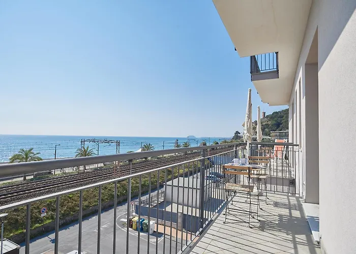 Italianway - Il Faro 아파트 *