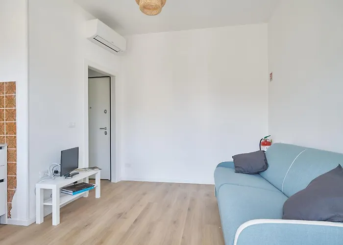 Italianway - Il Faro 보르게토 산토 스피리토