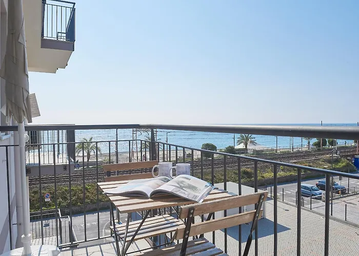 Italianway - Il Faro 아파트